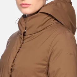 ELEANA WOMAN