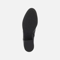 FELICITY WOMAN