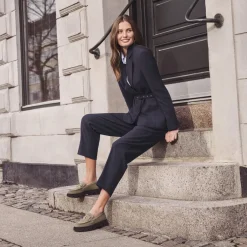 VILDE WOMAN